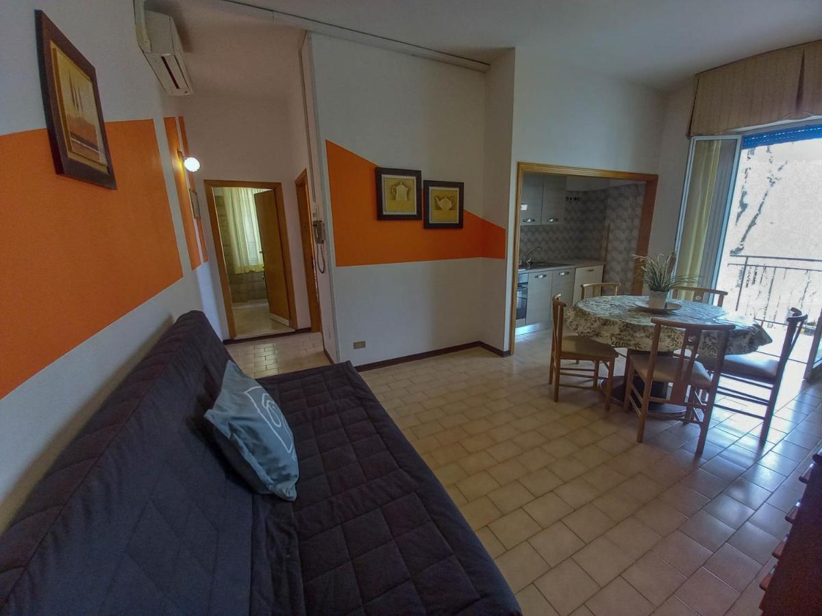Petlyapartments ベラーリア・イジェア・マリーナ エクステリア 写真