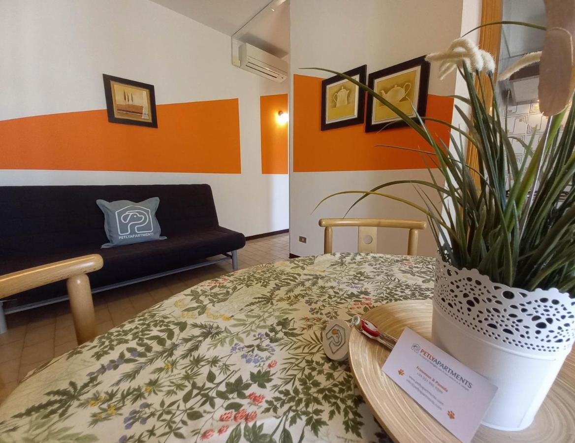 Petlyapartments ベラーリア・イジェア・マリーナ エクステリア 写真