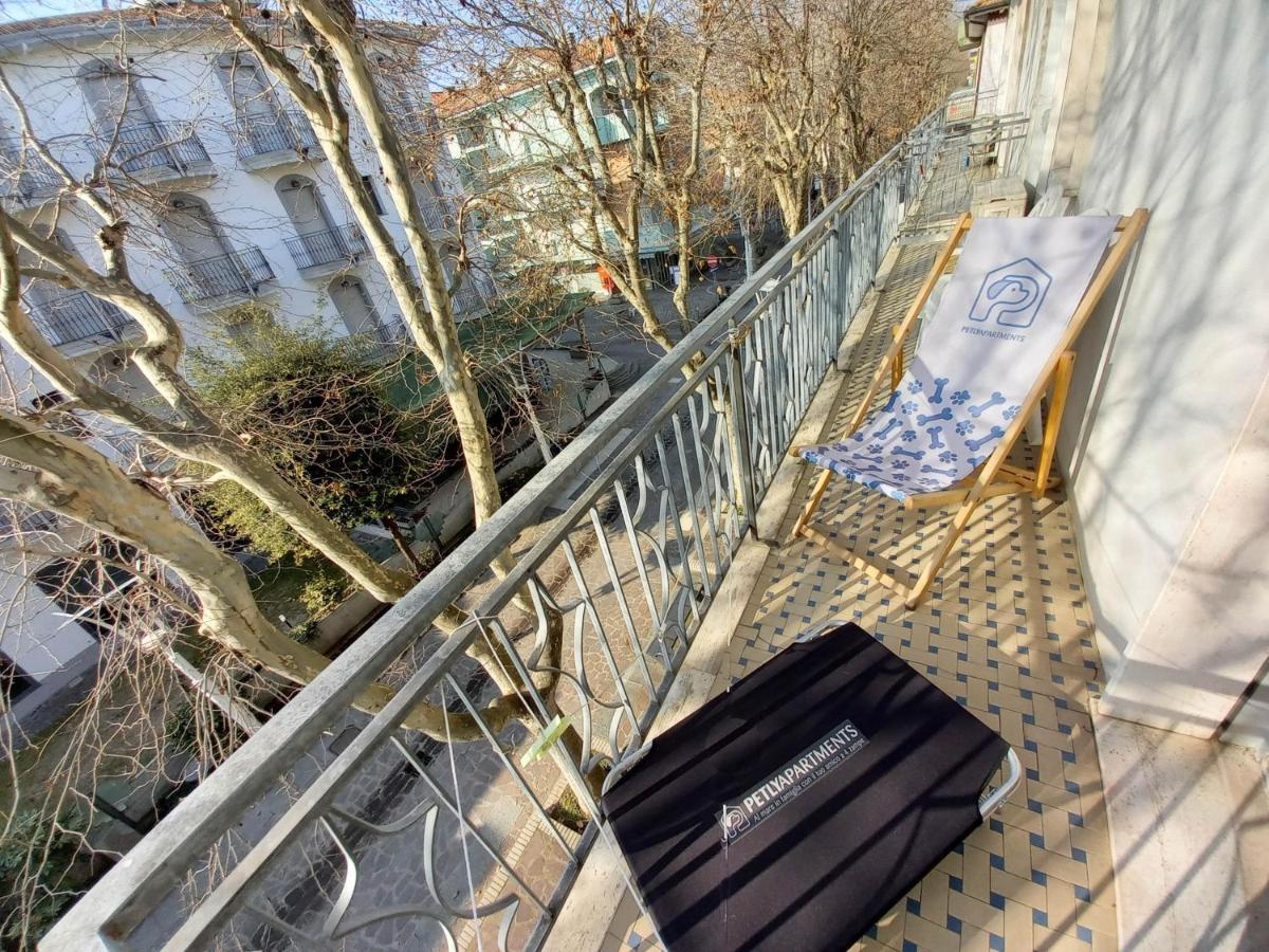 Petlyapartments ベラーリア・イジェア・マリーナ エクステリア 写真